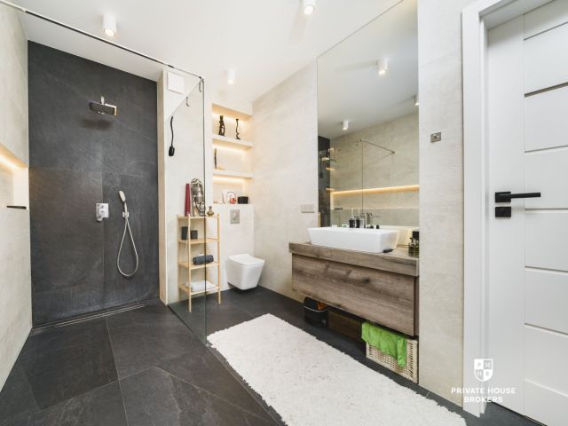 Cozy apartment on three levels , 117m2 with entrance to private garden - Квартира - Продаж - Kraków, Podgórze / Swoszowice