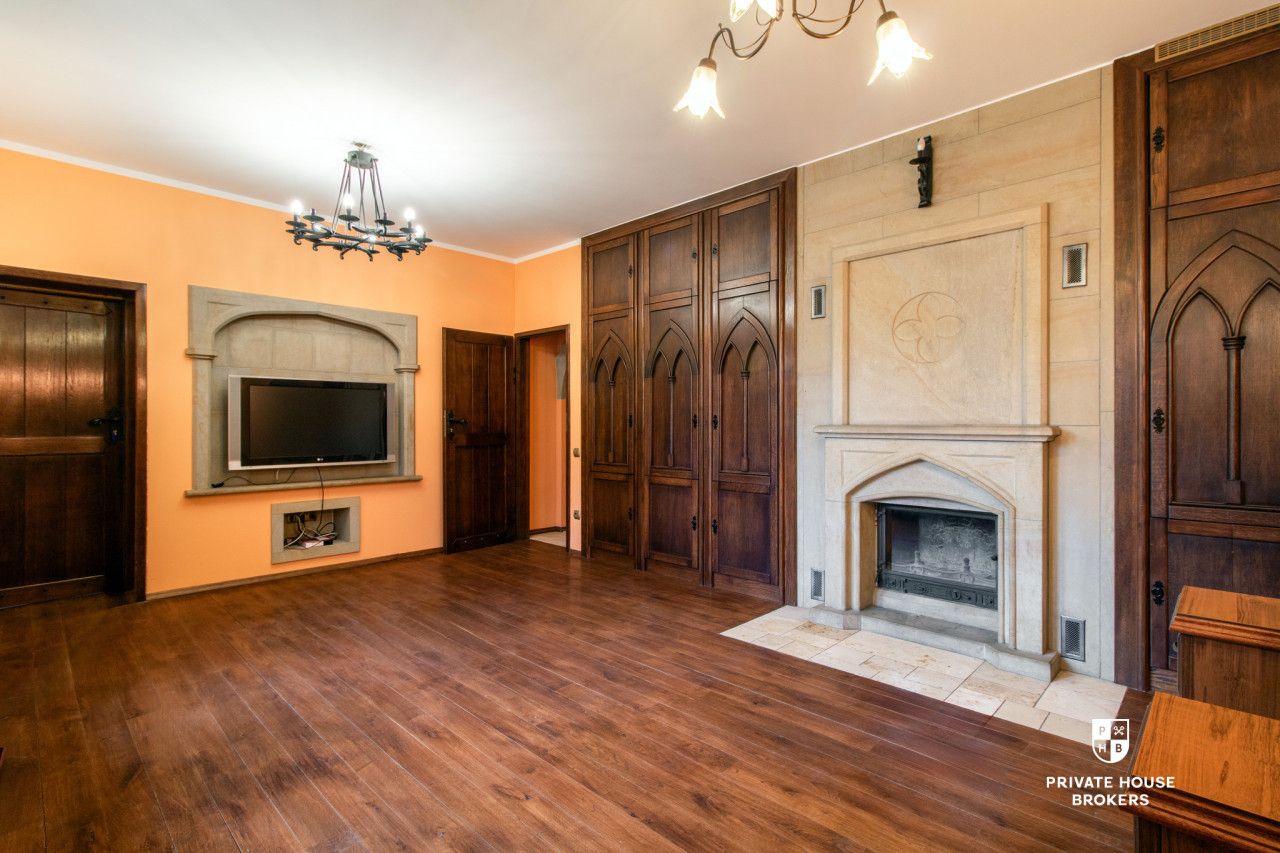 Rezydencja z ogrodem 56 arów | Oczka wodne, sala kinowa, sauna | Skała 25 min od Krakowa - Dom - Sprzedaż - Krakowski, Skała / Szczodrkowice