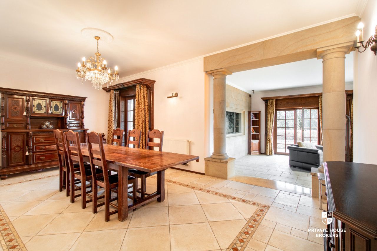 Rezydencja z ogrodem 56 arów | Oczka wodne, sala kinowa, sauna | Skała 25 min od Krakowa - Dom - Sprzedaż - Krakowski, Skała / Szczodrkowice