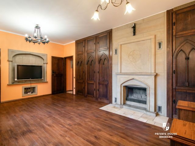 Rezydencja z ogrodem 56 arów | Oczka wodne, sala kinowa, sauna | Skała 25 min od Krakowa - Dom - Sprzedaż - Krakowski, Skała / Szczodrkowice