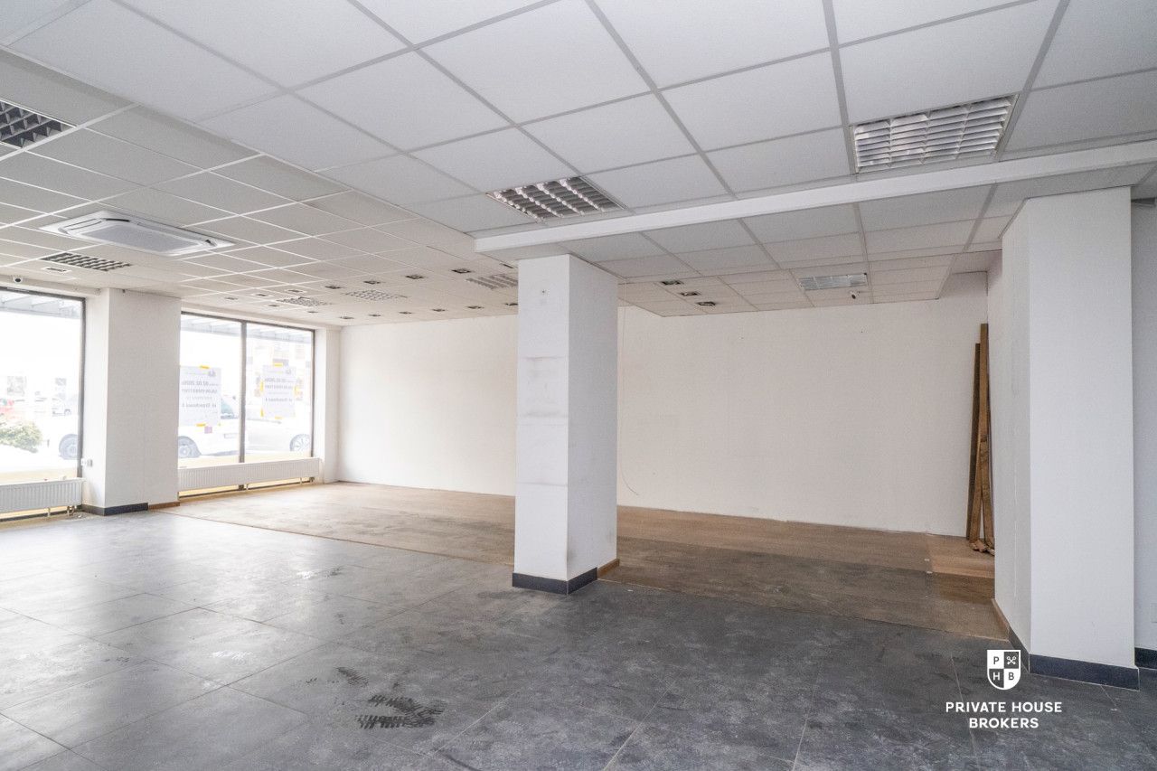Retail space for rent 219 sqm - Commercial premises - Rent - Kraków, Podgórze
