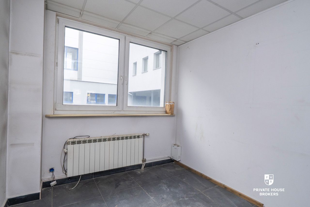 Retail space for rent 219 sqm - Commercial premises - Rent - Kraków, Podgórze