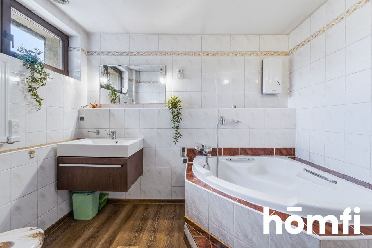 przestronny dom wolnostojący, usytuowany w miejscowości Dylaki przy ulicy Ozimskiej z ogrodem - Dom - Wynajem - Opolski, Ozimek / Dylaki