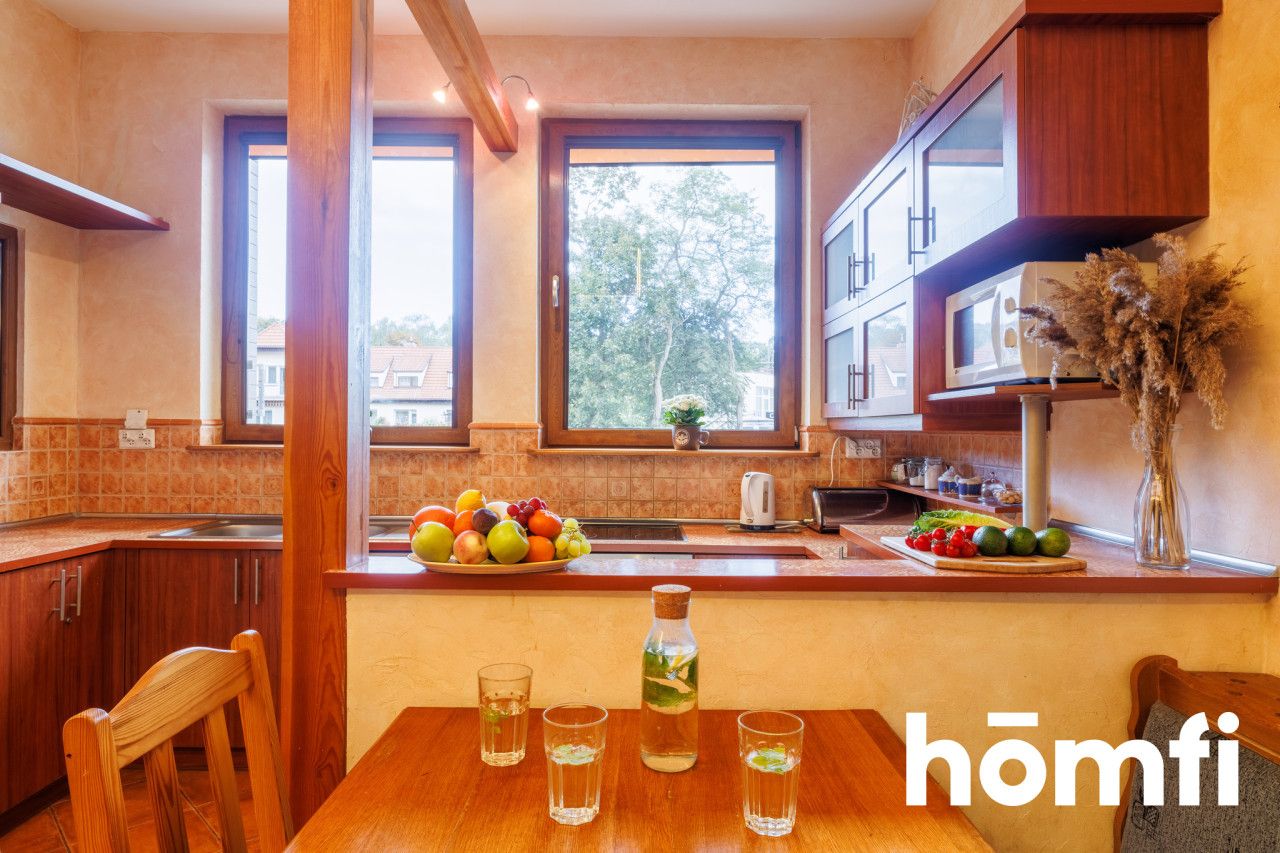 Pensjonat w Krynicy Morskiej 324 m2 - 12 pokoi - Dom - Sprzedaż - Nowodworski, Krynica Morska