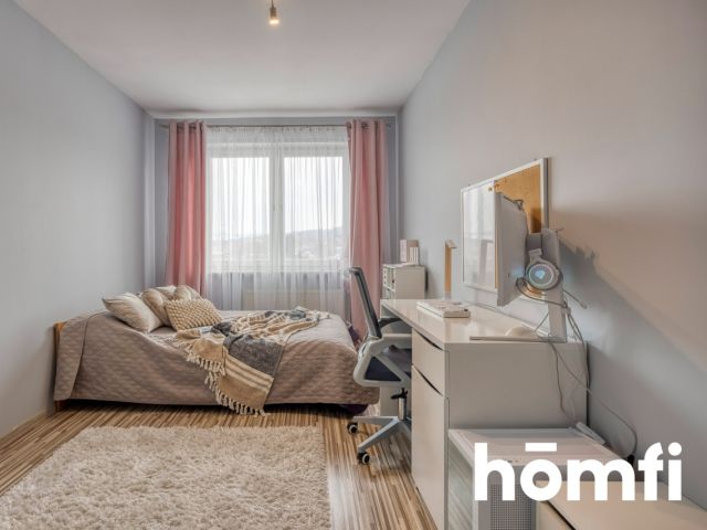 Dwupoziomowe mieszkanie z balkonem i piwnicą - Mieszkanie - Sprzedaż - Rzeszów, Zalesie