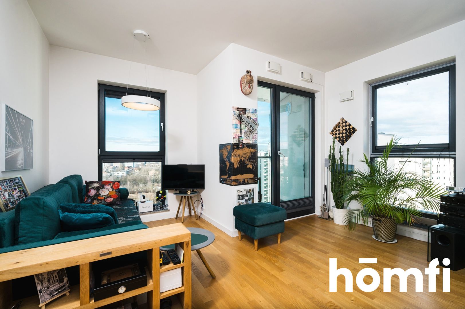 Finished in high standard, 3 room unique apartment on the last, 14th floor with a breathtaking view on the city. Underground parking space and large storage room with the apartment - Mogilska 120 St. | Grzegórzki - Квартира - Продаж - Kraków, Śródmieście