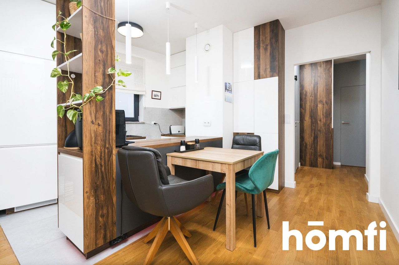 Finished in high standard, 3 room unique apartment on the last, 14th floor with a breathtaking view on the city. Underground parking space and large storage room with the apartment - Mogilska 120 St. | Grzegórzki - Квартира - Продаж - Kraków, Śródmieście