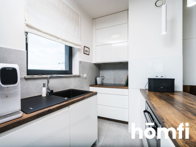 Wykończone w wysokim standardzie, 3 pokojowe mieszkanie na ostatnim, 14-tym piętrze z zapierającym dech w piersiach widokiem na miasto. Duże miejsce w garażu podziemnym i komórka lokatorska razem z mieszkaniem - ul. Mogilska 120 | Grzegórzki - Mieszkanie - Sprzedaż - Kraków, Śródmieście