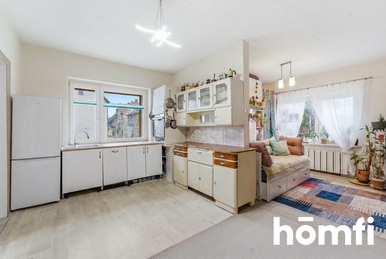 STUDIO APARTMENT WITH POTENTIAL - Квартира - Продаж - Ruda Śląska, Nowy Bytom