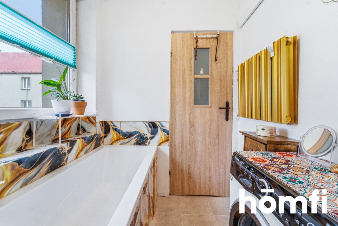 STUDIO APARTMENT WITH POTENTIAL - Квартира - Продаж - Ruda Śląska, Nowy Bytom