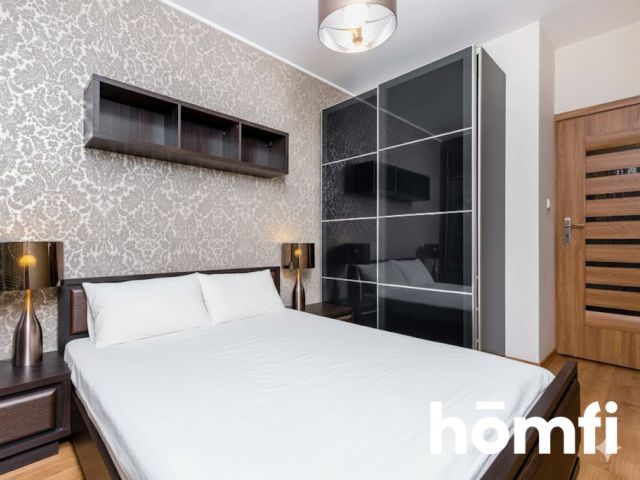 A 2-room apartment near to Rondo Daszyńskiego Metro Station in the "19th District" - Apartment - Rent - Warszawa, Wola