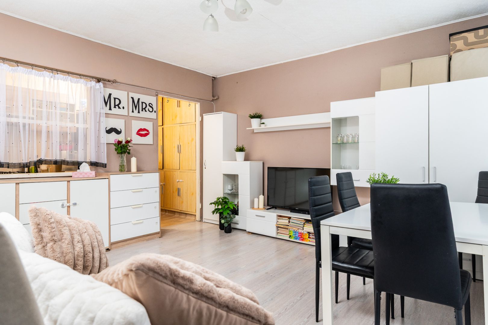 FOR SALE! 3-Room Apartment – 43.46 m² – Kazimierzowskie Estate / Bieńczyce - Квартира - Продаж - Kraków, Nowa Huta