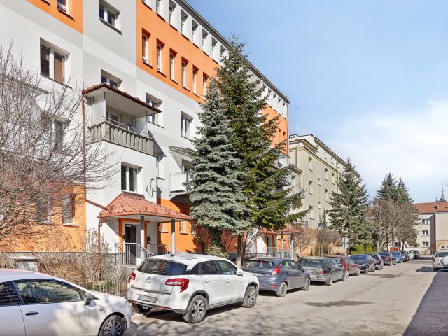 Atmospheric 49 m² apartment in a renovated tenement building - Квартира - Продаж - Rzeszów, Gen. Grota-Roweckiego