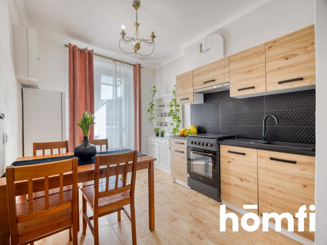 Atmospheric 49 m² apartment in a renovated tenement building - Квартира - Продаж - Rzeszów, Gen. Grota-Roweckiego