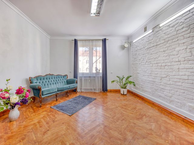 Atmospheric 49 m² apartment in a renovated tenement building - Квартира - Продаж - Rzeszów, Gen. Grota-Roweckiego