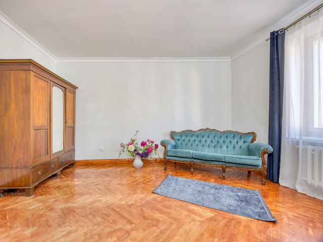 Atmospheric 49 m² apartment in a renovated tenement building - Квартира - Продаж - Rzeszów, Gen. Grota-Roweckiego