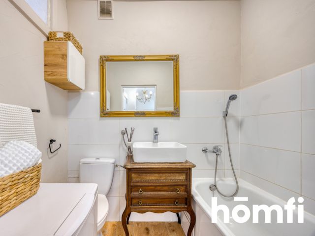 Atmospheric 49 m² apartment in a renovated tenement building - Квартира - Продаж - Rzeszów, Gen. Grota-Roweckiego