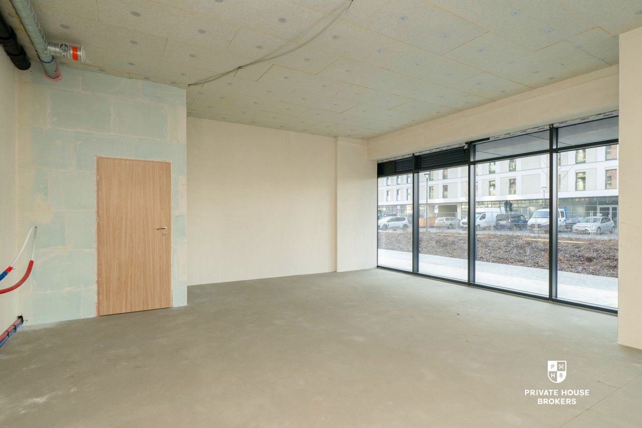 Commercial space for rent Centralna street 93 sqm - Комерційне приміщення - Оренда - Kraków, Nowa Huta
