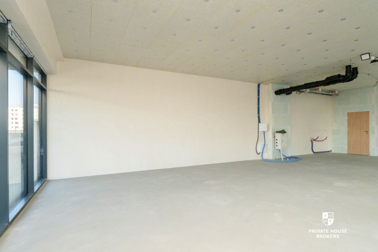 Commercial space for rent Centralna street 93 sqm - Комерційне приміщення - Оренда - Kraków, Nowa Huta