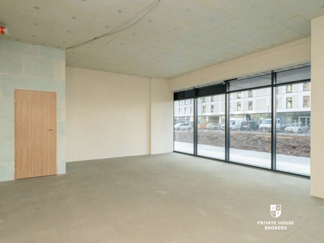 Commercial space for rent Centralna street 93 sqm - Комерційне приміщення - Оренда - Kraków, Nowa Huta