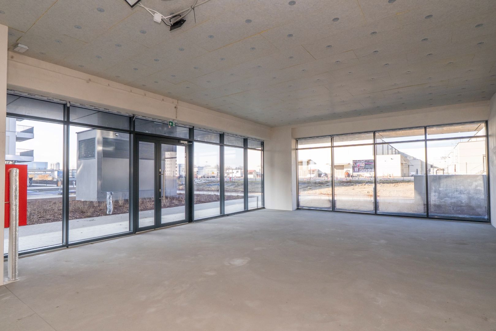 Lokal handlowo- usługowy Centralna 49 mkw - Lokal użytkowy - Wynajem - Kraków, Nowa Huta