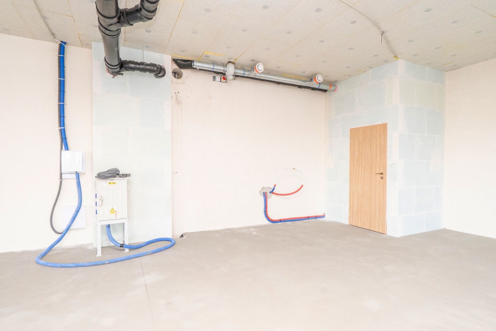 Lokal handlowo- usługowy Centralna 49 mkw - Lokal użytkowy - Wynajem - Kraków, Nowa Huta