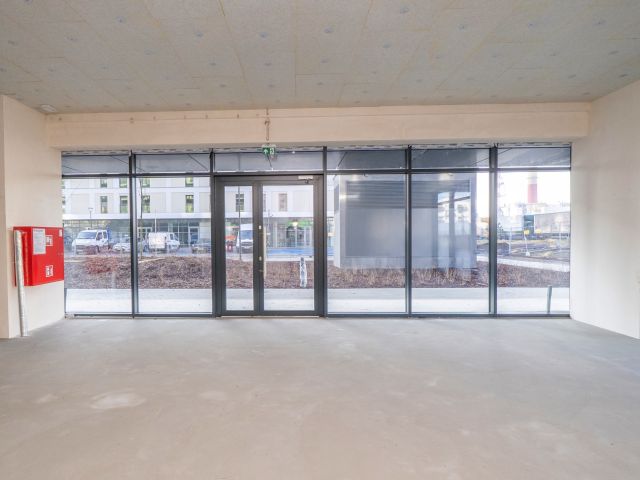 Lokal handlowo- usługowy Centralna 49 mkw - Lokal użytkowy - Wynajem - Kraków, Nowa Huta