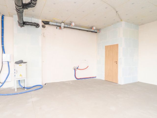 Lokal handlowo- usługowy Centralna 49 mkw - Lokal użytkowy - Wynajem - Kraków, Nowa Huta