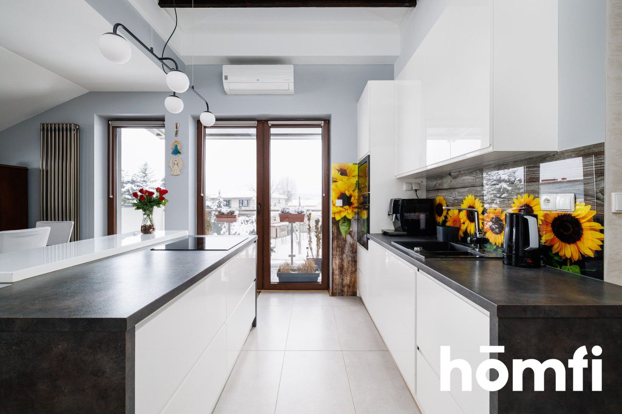 Top location, air conditioning, two parking spaces - Квартира - Продаж - Kraków, Podgórze / Dębniki