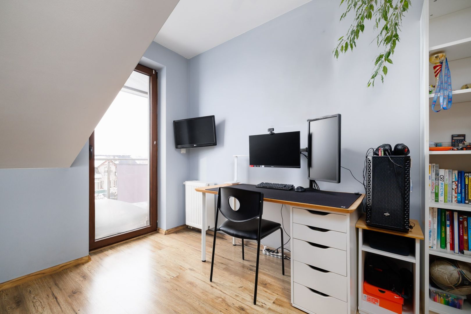 Top location, air conditioning, two parking spaces - Квартира - Продаж - Kraków, Podgórze / Dębniki