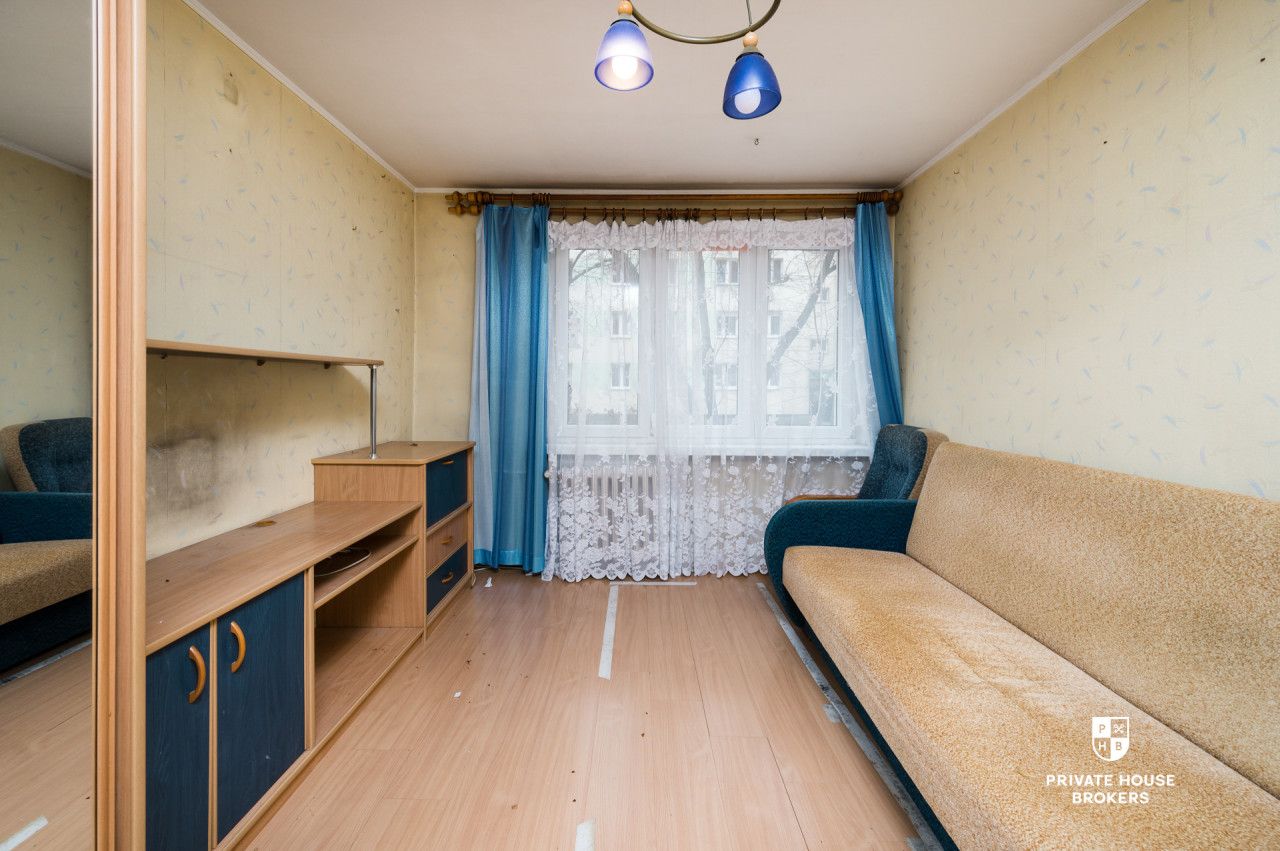 Comforta37 m² apartment on the ground floor, Na Lotnisku – great potential for custom design - Apartment - Sale - Kraków, Nowa Huta