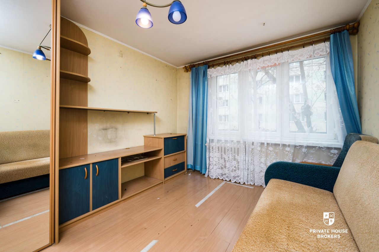 Comforta37 m² apartment on the ground floor, Na Lotnisku – great potential for custom design - Apartment - Sale - Kraków, Nowa Huta