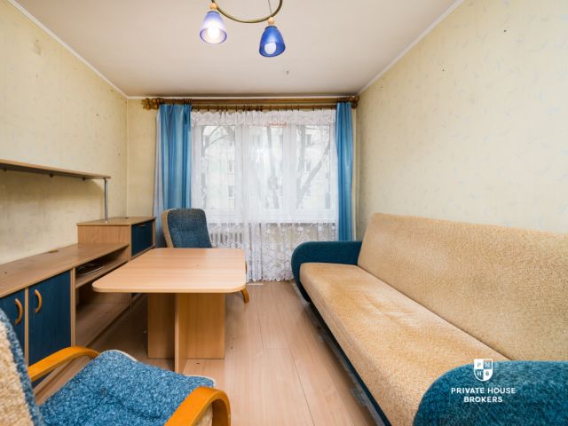 Comforta37 m² apartment on the ground floor, Na Lotnisku – great potential for custom design - Apartment - Sale - Kraków, Nowa Huta