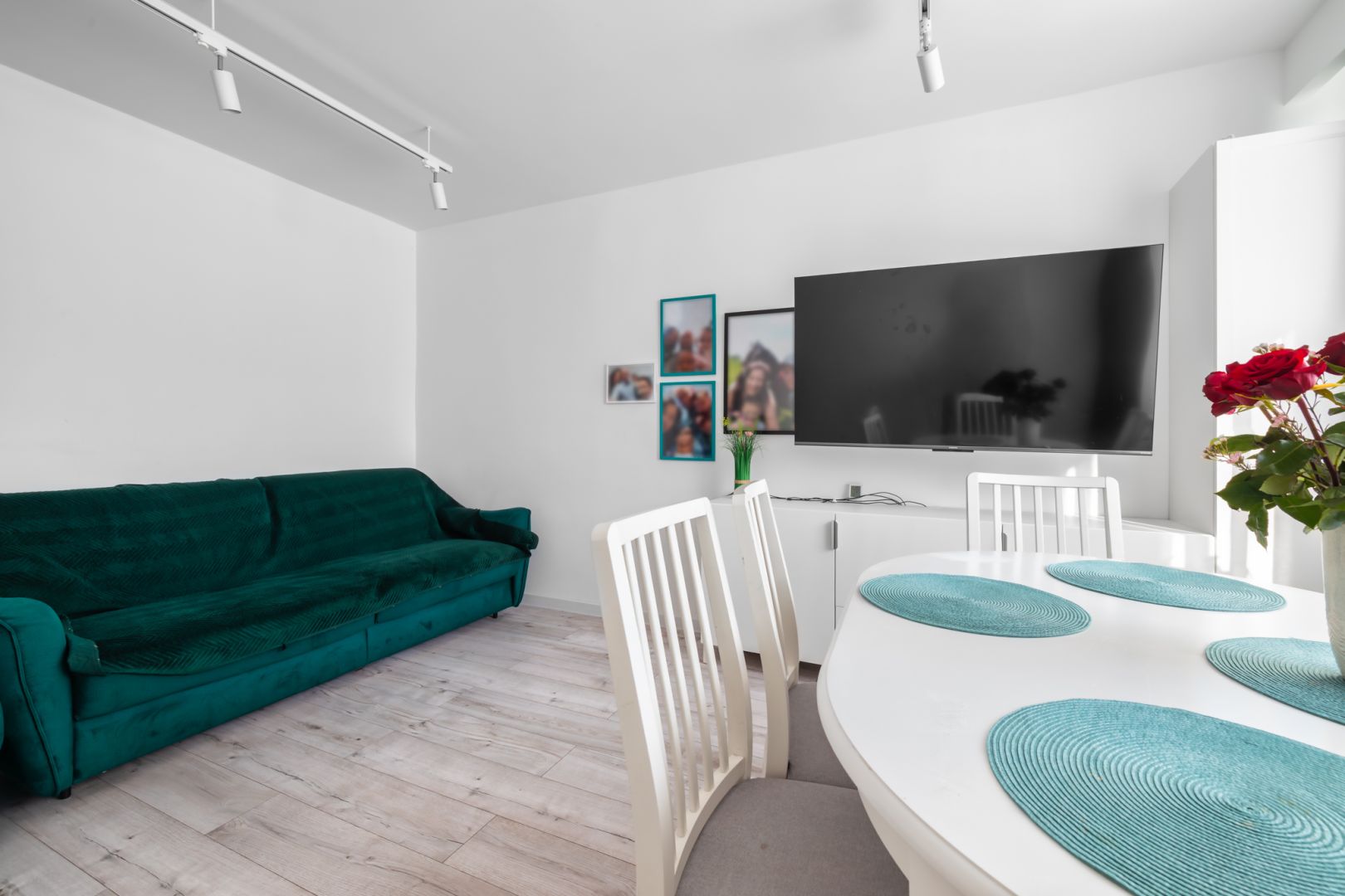 An apartment in a friendly neighborhood – perfect for you - Apartment - Sale - Lublin, Wrotków