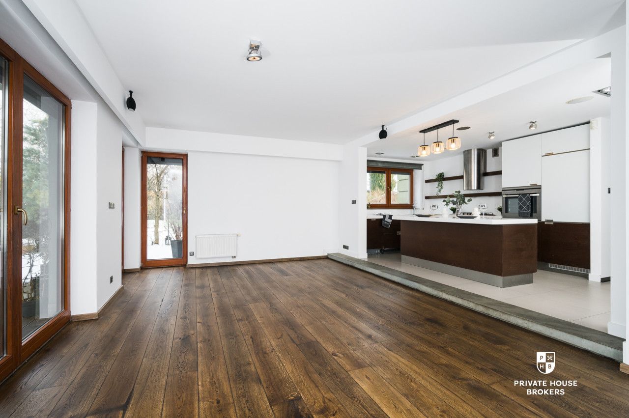 A cozy development surrounded by greenery, Srebrne Uroczysko Street - House - Sale - Kraków, Podgórze / Kostrze