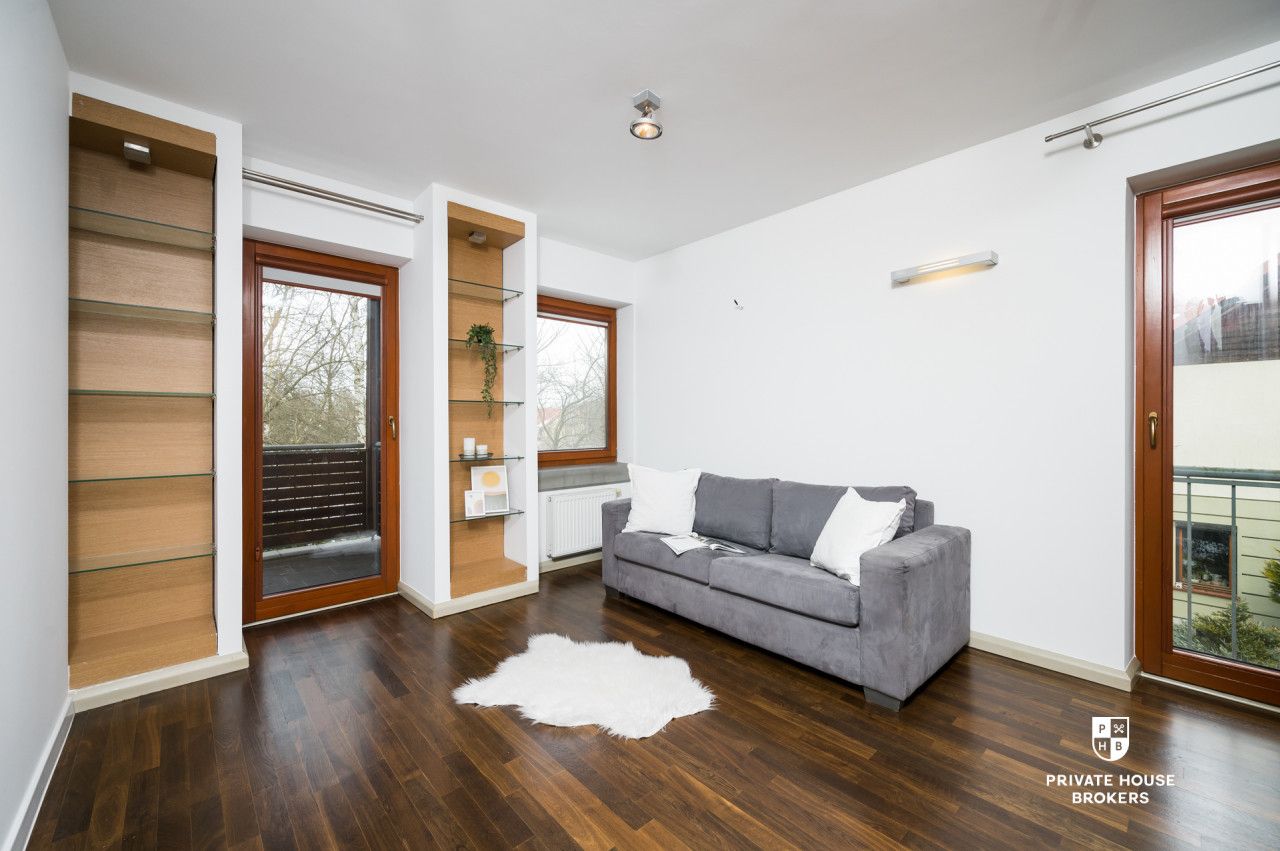 A cozy development surrounded by greenery, Srebrne Uroczysko Street - House - Sale - Kraków, Podgórze / Kostrze