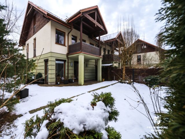 A cozy development surrounded by greenery, Srebrne Uroczysko Street - House - Sale - Kraków, Podgórze / Kostrze