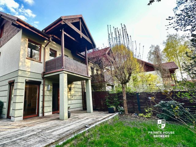 A cozy development surrounded by greenery, Srebrne Uroczysko Street - House - Sale - Kraków, Podgórze / Kostrze