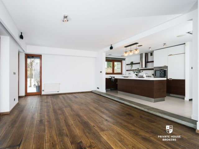 A cozy development surrounded by greenery, Srebrne Uroczysko Street - House - Sale - Kraków, Podgórze / Kostrze