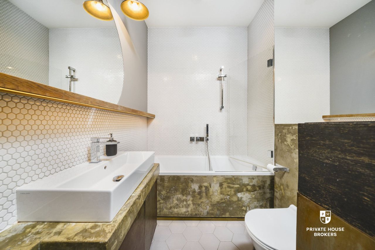 Dwupokojowe mieszkanie w prestiżowej inwestycji położonej u stóp Wawelu - Mieszkanie - Wynajem - Kraków, Śródmieście / Stare Miasto