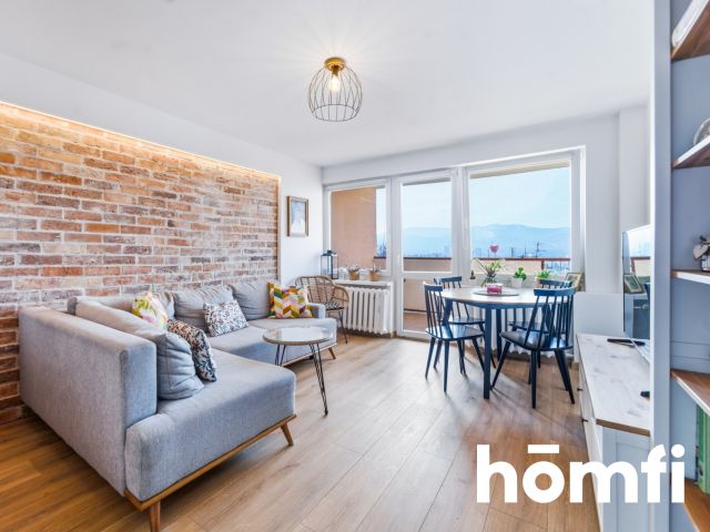 3-ROOM APARTMENT WITH A VIEW, RENOVATED - Квартира - Продаж - Bielsko-Biała