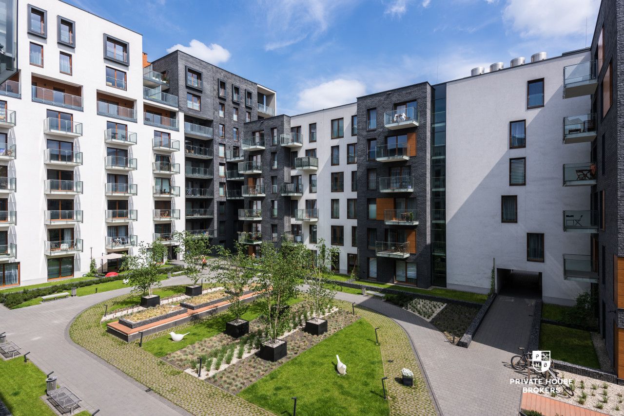 A unique 3-room apartment in a prestigious investment with security| Center of the city| The vicinity of Galeria Krakowska | 5 minutes to the old town - Apartment - Rent - Kraków, Śródmieście