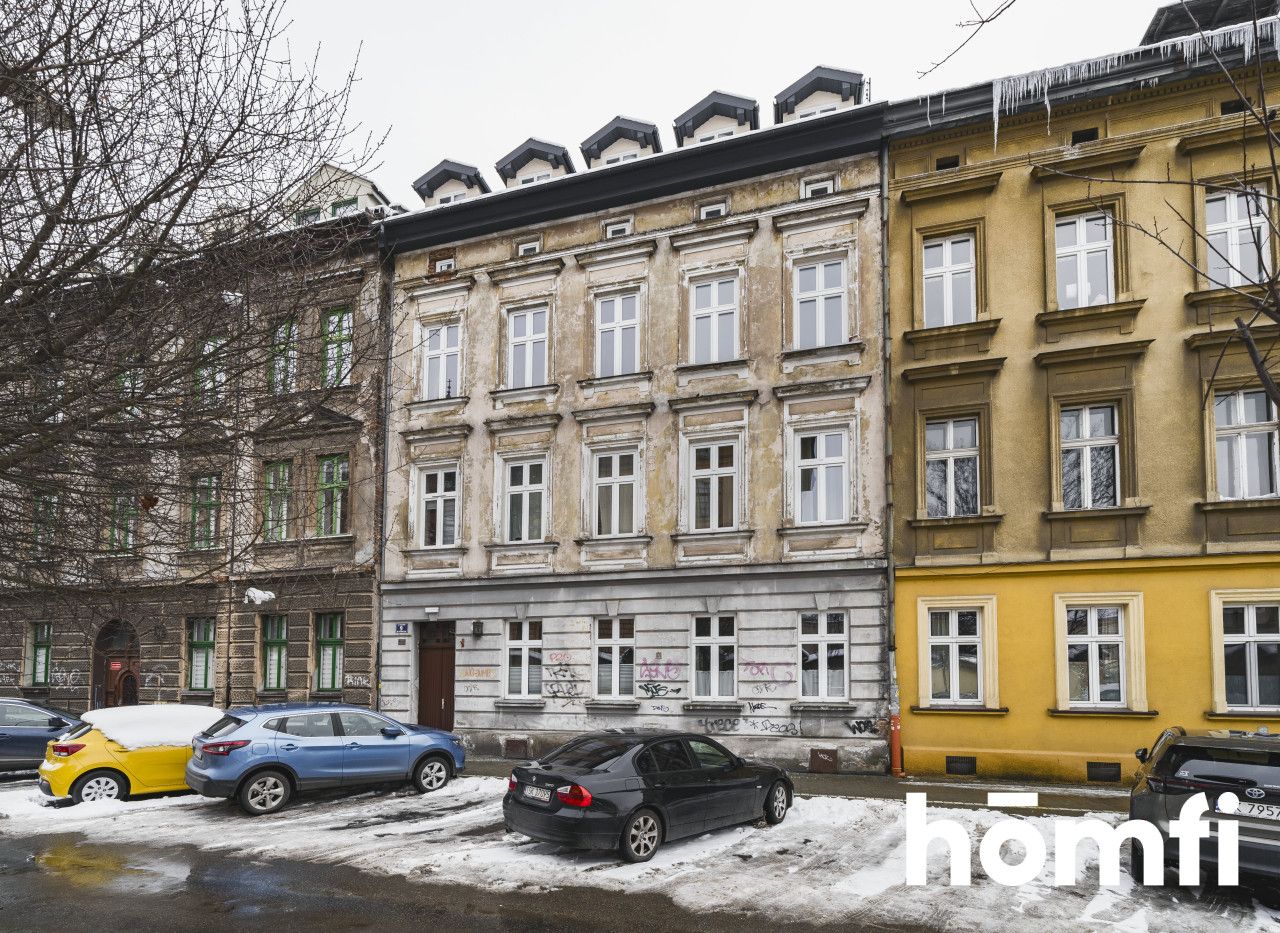 UNIKATOWA KAWALERKA W SERCU KRAKOWA – POTENCJAŁ 2 POKOI | UL. HELCLÓW - Mieszkanie - Sprzedaż - Kraków, Śródmieście / Kleparz