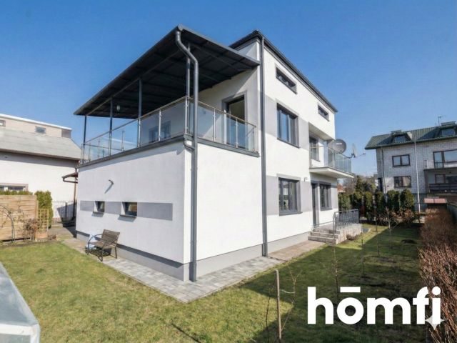 DUŻY DOM W ŚWIETNEJ LOKALIZACJI - Dom - Sprzedaż - Radom, Młodzianów