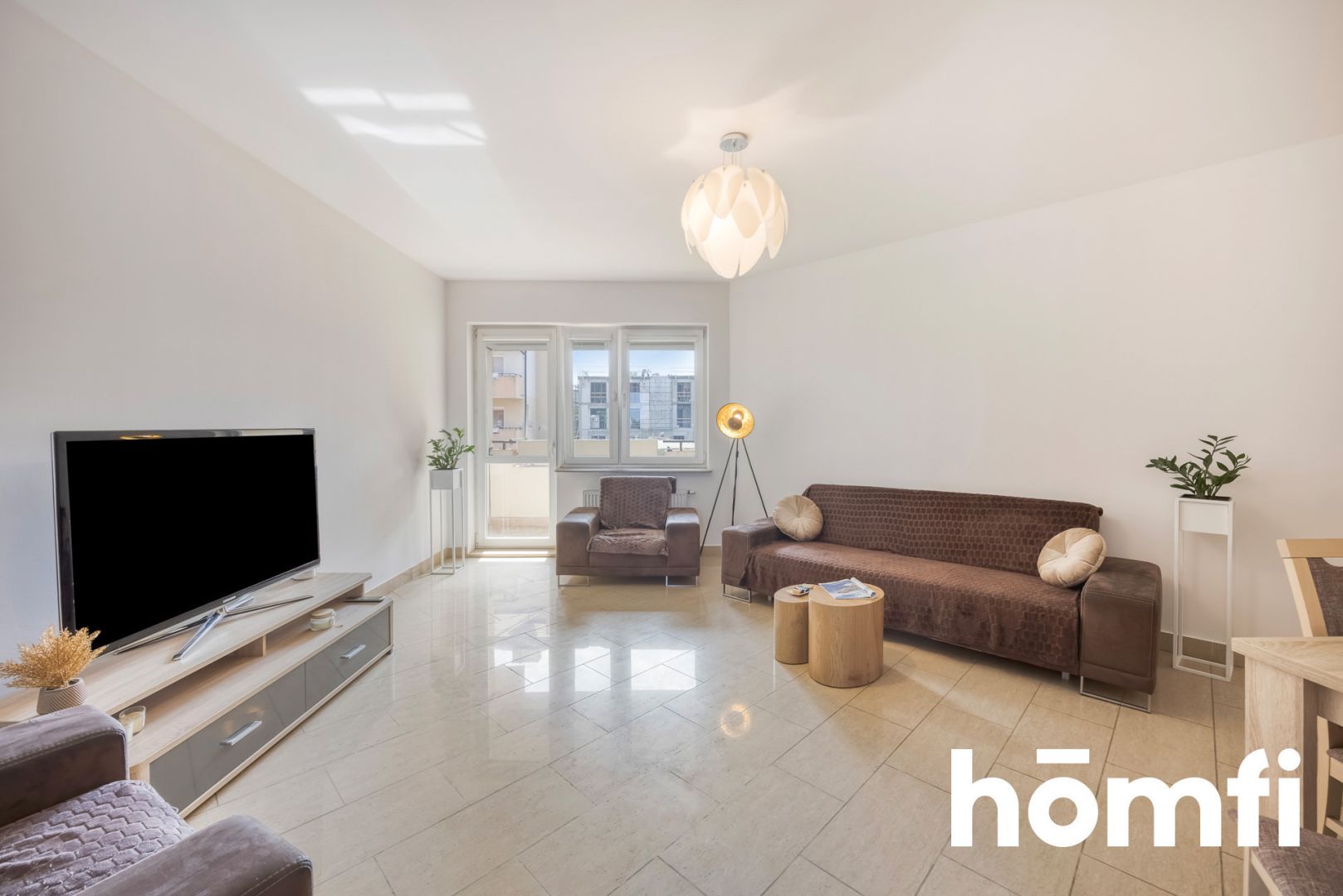 Comfortable 5-Room Apartment with 3 Balconies – Perfect for Family or Group! - Квартира - Оренда - Rzeszów, Zalesie