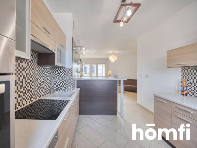 Komfortowe 5-pokojowe mieszkanie z 3 balkonami – idealne dla rodziny lub grupy znajomych! - Mieszkanie - Wynajem - Rzeszów, Zalesie