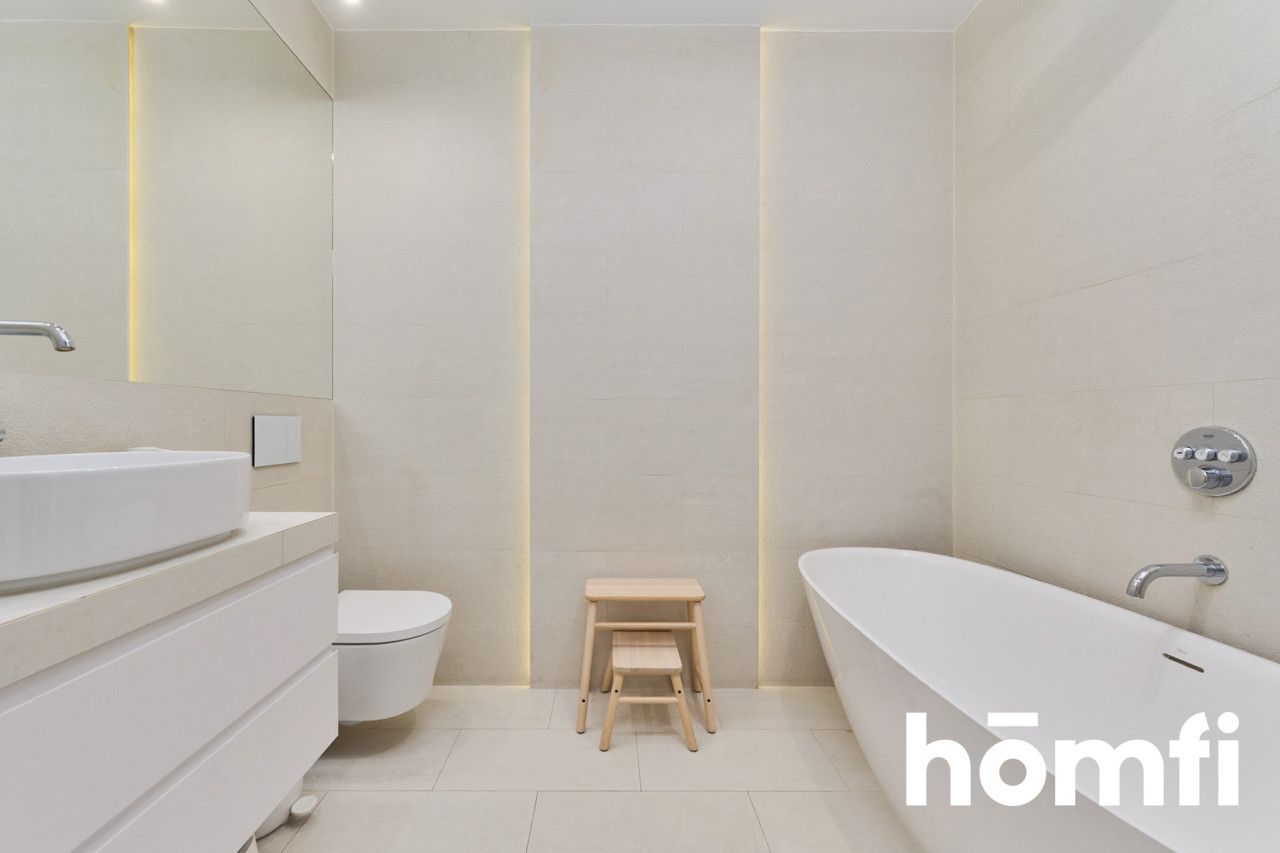 4 room apartment - 69sqm, 2 parking spots, storage room, Piękna St. - Квартира - Продаж - Wrocław, Krzyki / Huby