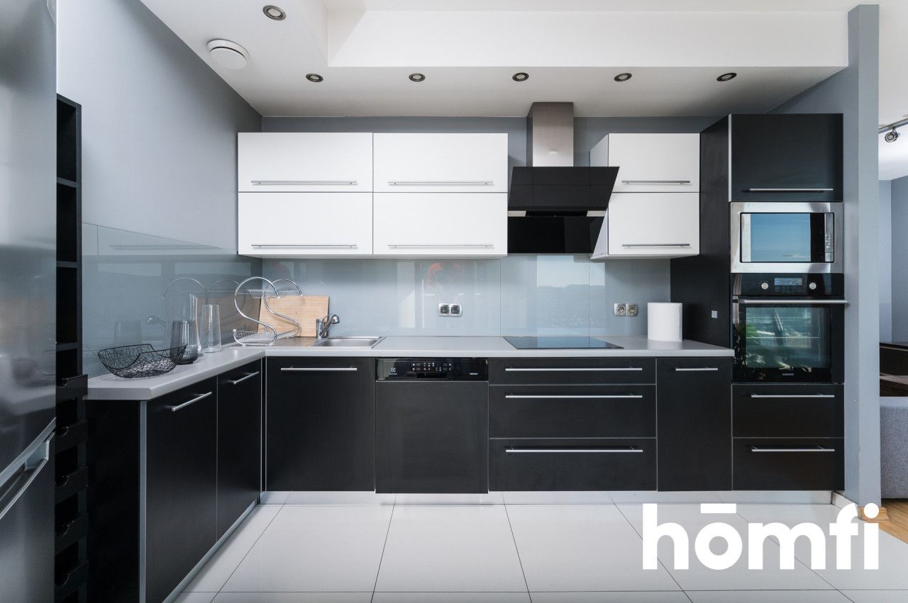 3-ROOM APARTMENT WITH A VIEW ON THE MOUND | SWIMMING POOL, GYM, SAUNA INCLUDED IN THE PRICE ┃ FOR FAMILIES WITH CHILDREN ┃ PETS ACCEPTED ┃ UL. KOŁOWA 5 ┃ TERRACES VERONA ┃ BRONOWICE ┃ 3 BALCONIES ┃ GARAGE AND STORAGE ROOM - Apartment - Rent - Kraków, Krowodrza / Bronowice