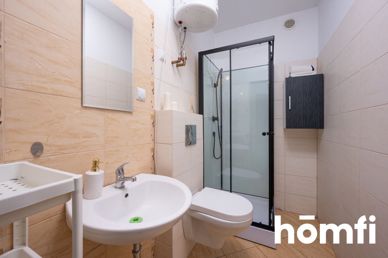 well-designed studio apartment with an area of 28.2 sqm, located in Płaszów. - Квартира - Продаж - Kraków