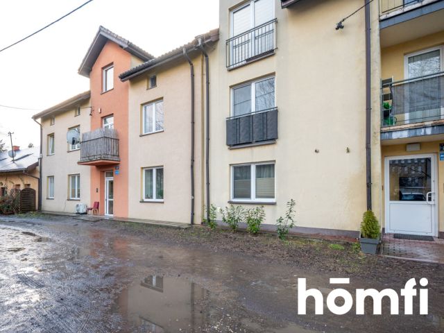 well-designed studio apartment with an area of 28.2 sqm, located in Płaszów. - Квартира - Продаж - Kraków, Podgórze